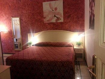 St. Peter Couette-café Rome